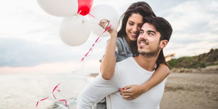 TOP 10 SIGNS THAT YOU ARE DATING AN INTROVERT